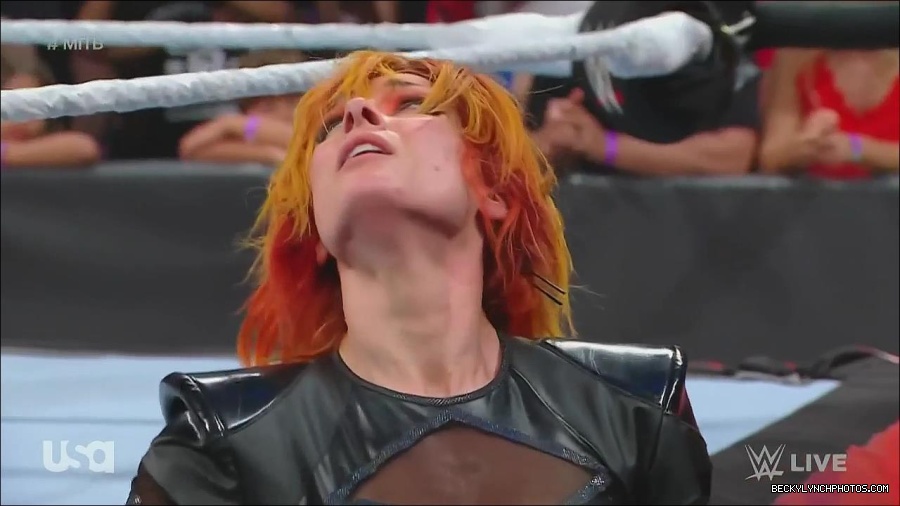 WWE_Monday_Night_Raw_2022_06_20_720p_HDTV_x264-NWCHD_mp4_007527894.jpg