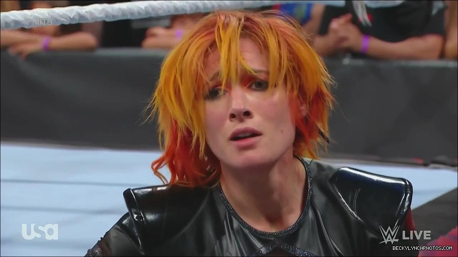 WWE_Monday_Night_Raw_2022_06_20_720p_HDTV_x264-NWCHD_mp4_007529896.jpg