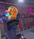 WWE_Monday_Night_Raw_2022_06_20_720p_HDTV_x264-NWCHD_mp4_000332332.jpg