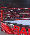 WWE_Monday_Night_Raw_2022_06_20_720p_HDTV_x264-NWCHD_mp4_000341541.jpg