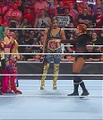 WWE_Monday_Night_Raw_2022_06_20_720p_HDTV_x264-NWCHD_mp4_000440840.jpg