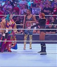 WWE_Monday_Night_Raw_2022_06_20_720p_HDTV_x264-NWCHD_mp4_000446045.jpg
