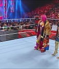 WWE_Monday_Night_Raw_2022_06_20_720p_HDTV_x264-NWCHD_mp4_000475908.jpg