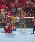 WWE_Monday_Night_Raw_2022_06_20_720p_HDTV_x264-NWCHD_mp4_000489121.jpg