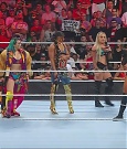 WWE_Monday_Night_Raw_2022_06_20_720p_HDTV_x264-NWCHD_mp4_000491524.jpg