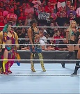 WWE_Monday_Night_Raw_2022_06_20_720p_HDTV_x264-NWCHD_mp4_000491924.jpg