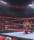 WWE_Monday_Night_Raw_2022_06_20_720p_HDTV_x264-NWCHD_mp4_000538771.jpg