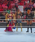 WWE_Monday_Night_Raw_2022_06_20_720p_HDTV_x264-NWCHD_mp4_000555588.jpg