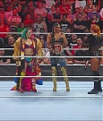 WWE_Monday_Night_Raw_2022_06_20_720p_HDTV_x264-NWCHD_mp4_000573205.jpg