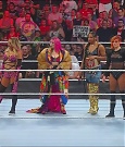 WWE_Monday_Night_Raw_2022_06_20_720p_HDTV_x264-NWCHD_mp4_000631464.jpg