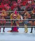 WWE_Monday_Night_Raw_2022_06_20_720p_HDTV_x264-NWCHD_mp4_000639472.jpg