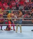 WWE_Monday_Night_Raw_2022_06_20_720p_HDTV_x264-NWCHD_mp4_000645478.jpg