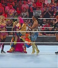 WWE_Monday_Night_Raw_2022_06_20_720p_HDTV_x264-NWCHD_mp4_000646278.jpg
