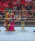 WWE_Monday_Night_Raw_2022_06_20_720p_HDTV_x264-NWCHD_mp4_000661894.jpg
