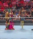 WWE_Monday_Night_Raw_2022_06_20_720p_HDTV_x264-NWCHD_mp4_000662695.jpg