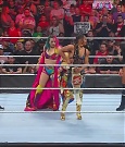 WWE_Monday_Night_Raw_2022_06_20_720p_HDTV_x264-NWCHD_mp4_000677109.jpg