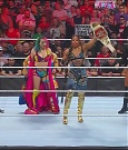 WWE_Monday_Night_Raw_2022_06_20_720p_HDTV_x264-NWCHD_mp4_000677910.jpg
