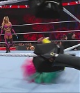 WWE_Monday_Night_Raw_2022_06_20_720p_HDTV_x264-NWCHD_mp4_000704337.jpg