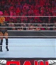 WWE_Monday_Night_Raw_2022_06_20_720p_HDTV_x264-NWCHD_mp4_000970736.jpg