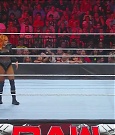WWE_Monday_Night_Raw_2022_06_20_720p_HDTV_x264-NWCHD_mp4_000971937.jpg
