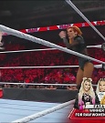 WWE_Monday_Night_Raw_2022_06_20_720p_HDTV_x264-NWCHD_mp4_000975541.jpg