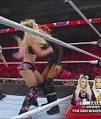 WWE_Monday_Night_Raw_2022_06_20_720p_HDTV_x264-NWCHD_mp4_000977543.jpg