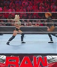 WWE_Monday_Night_Raw_2022_06_20_720p_HDTV_x264-NWCHD_mp4_000988354.jpg