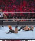 WWE_Monday_Night_Raw_2022_06_20_720p_HDTV_x264-NWCHD_mp4_001005171.jpg