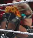 WWE_Monday_Night_Raw_2022_06_20_720p_HDTV_x264-NWCHD_mp4_001034400.jpg