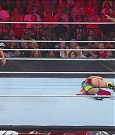 WWE_Monday_Night_Raw_2022_06_20_720p_HDTV_x264-NWCHD_mp4_001108274.jpg