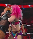 WWE_Monday_Night_Raw_2022_06_20_720p_HDTV_x264-NWCHD_mp4_001120286.jpg