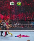 WWE_Monday_Night_Raw_2022_06_20_720p_HDTV_x264-NWCHD_mp4_006918217.jpg