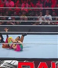 WWE_Monday_Night_Raw_2022_06_20_720p_HDTV_x264-NWCHD_mp4_006931431.jpg