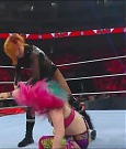 WWE_Monday_Night_Raw_2022_06_20_720p_HDTV_x264-NWCHD_mp4_006939038.jpg