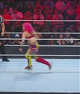 WWE_Monday_Night_Raw_2022_06_20_720p_HDTV_x264-NWCHD_mp4_006957857.jpg