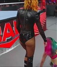 WWE_Monday_Night_Raw_2022_06_20_720p_HDTV_x264-NWCHD_mp4_006986686.jpg