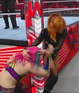 WWE_Monday_Night_Raw_2022_06_20_720p_HDTV_x264-NWCHD_mp4_007045144.jpg