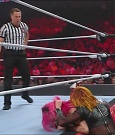 WWE_Monday_Night_Raw_2022_06_20_720p_HDTV_x264-NWCHD_mp4_007050349.jpg