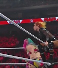 WWE_Monday_Night_Raw_2022_06_20_720p_HDTV_x264-NWCHD_mp4_007062361.jpg