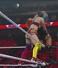 WWE_Monday_Night_Raw_2022_06_20_720p_HDTV_x264-NWCHD_mp4_007074373.jpg