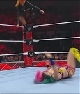 WWE_Monday_Night_Raw_2022_06_20_720p_HDTV_x264-NWCHD_mp4_007079979.jpg