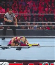 WWE_Monday_Night_Raw_2022_06_20_720p_HDTV_x264-NWCHD_mp4_007090389.jpg