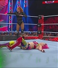 WWE_Monday_Night_Raw_2022_06_20_720p_HDTV_x264-NWCHD_mp4_007130030.jpg