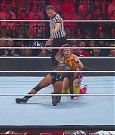 WWE_Monday_Night_Raw_2022_06_20_720p_HDTV_x264-NWCHD_mp4_007156723.jpg