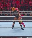 WWE_Monday_Night_Raw_2022_06_20_720p_HDTV_x264-NWCHD_mp4_007159526.jpg