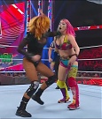 WWE_Monday_Night_Raw_2022_06_20_720p_HDTV_x264-NWCHD_mp4_007161128.jpg