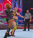 WWE_Monday_Night_Raw_2022_06_20_720p_HDTV_x264-NWCHD_mp4_007166733.jpg