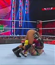 WWE_Monday_Night_Raw_2022_06_20_720p_HDTV_x264-NWCHD_mp4_007170737.jpg