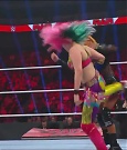 WWE_Monday_Night_Raw_2022_06_20_720p_HDTV_x264-NWCHD_mp4_007199566.jpg