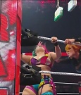 WWE_Monday_Night_Raw_2022_06_20_720p_HDTV_x264-NWCHD_mp4_007281248.jpg